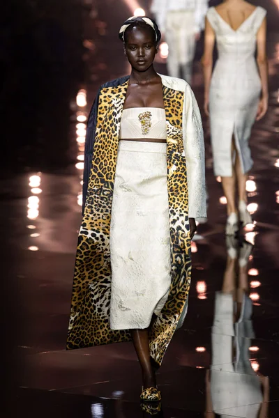 Look 2